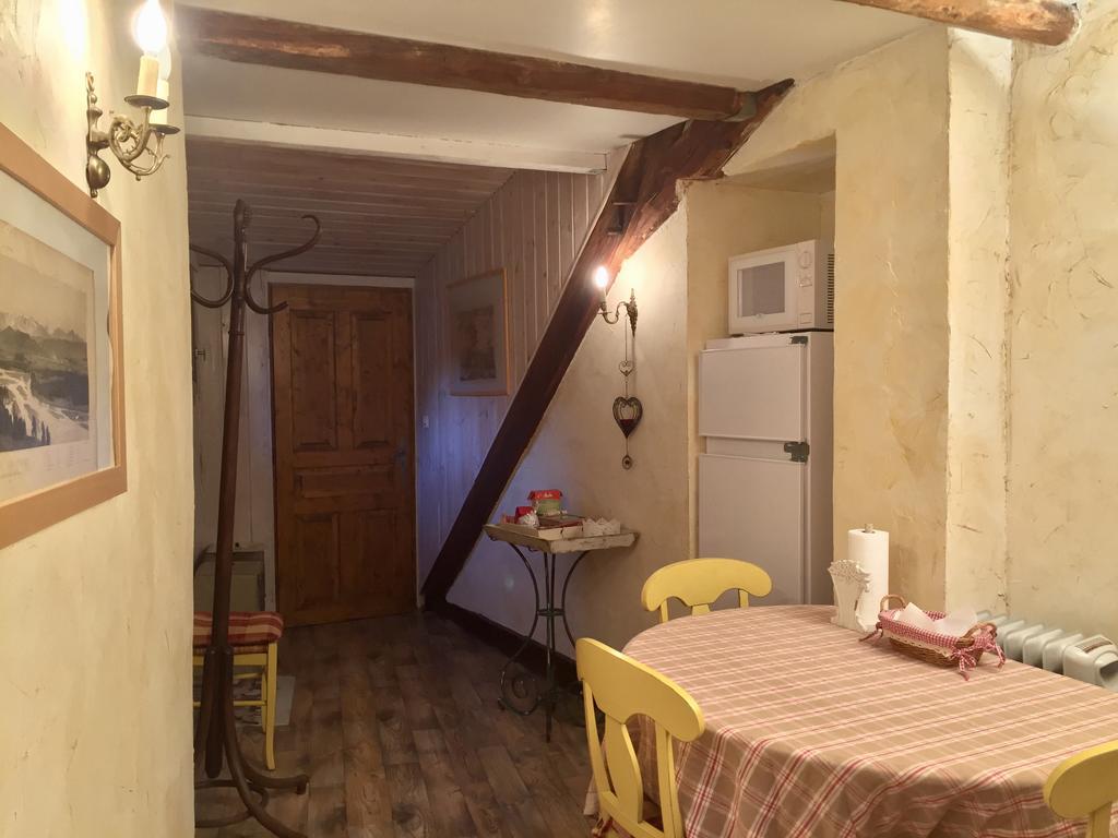 Les Means Bed & Breakfast Meolans-Revel Eksteriør bilde