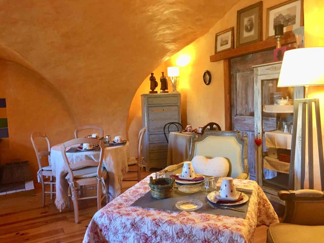 Les Means Bed & Breakfast Meolans-Revel Eksteriør bilde